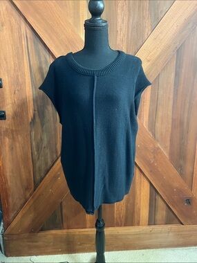 Classic Black Sleeveless Knit Top